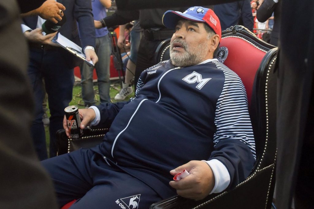 Muchas veces se le ha visto a Maradona pasado de kilos.