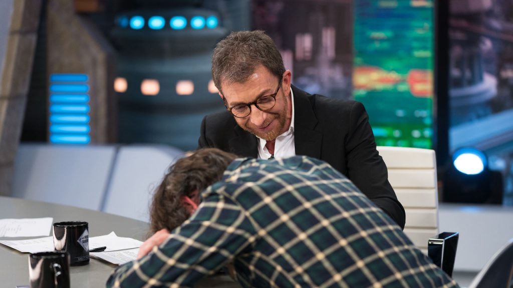 El ataque de cataplexia de Jordi Évole en El Hormiguero.