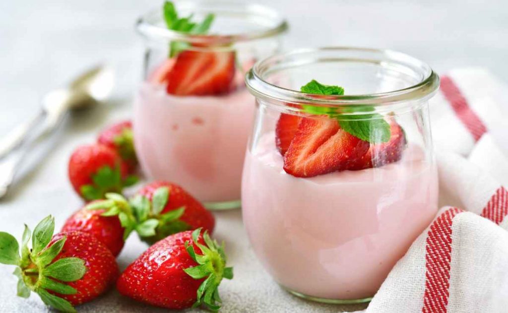 Mousse de fresas: la 'guinda' dulce para una noche de San Valentín