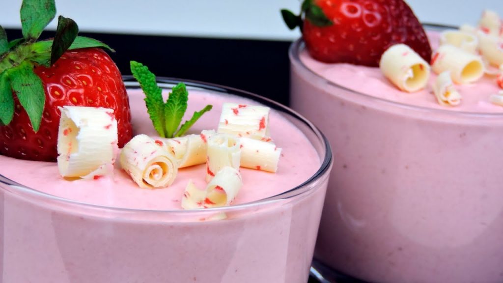 Mousse de fresas: la 'guinda' dulce para una noche de San Valentín