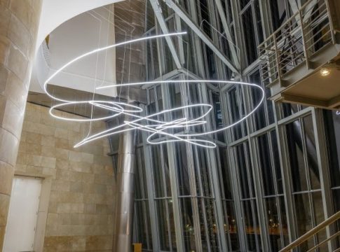 obra de neón de Lucio Fontana