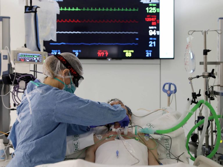 Logran rebajar a la mitad la pérdida de peso en pacientes ingresados por Covid-19