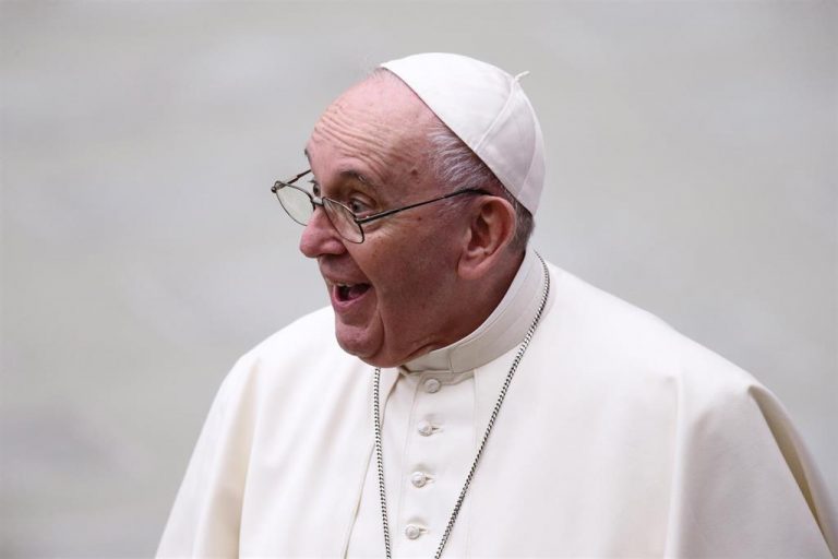 El Papa recibe en el Vaticano a Von der Leyen con la guerra de Ucrania como telón de fondo