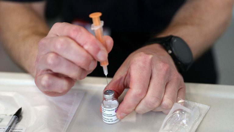 Organizaciones piden que España apoye la suspensión temporal de las patentes de las vacunas