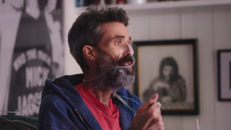 Las emocionantes lecciones de vida de Pau Donés en su documental junto a Jordi Évole