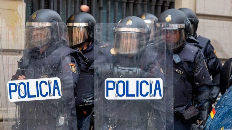Policías se concentrarán en Barcelona para denunciar el 