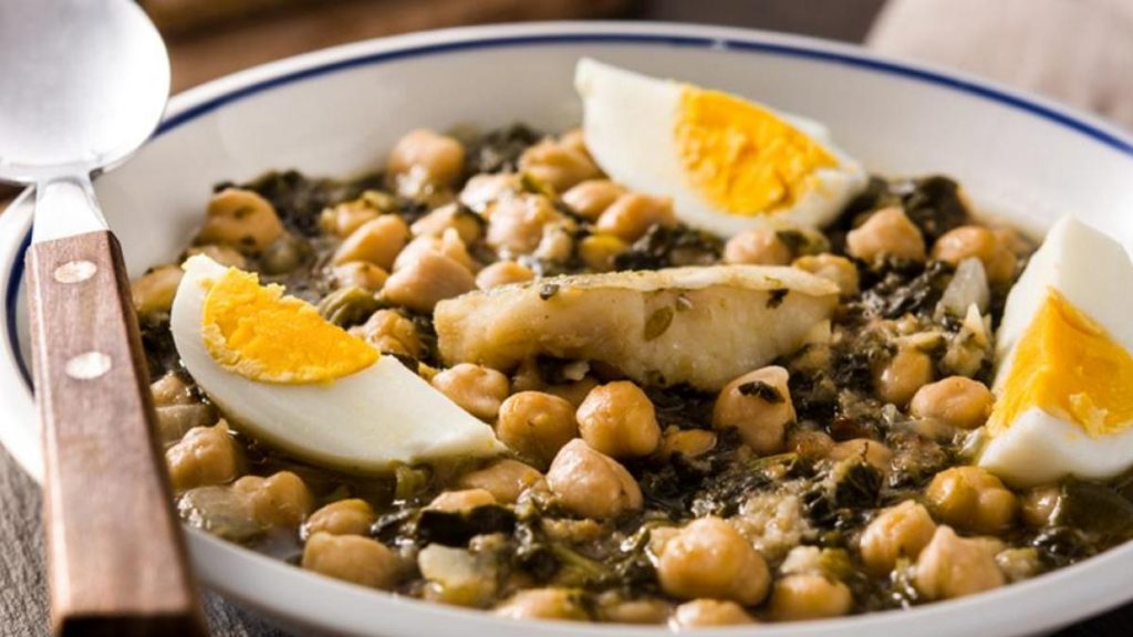 Qué buena pinta tiene este potaje de vigilia.