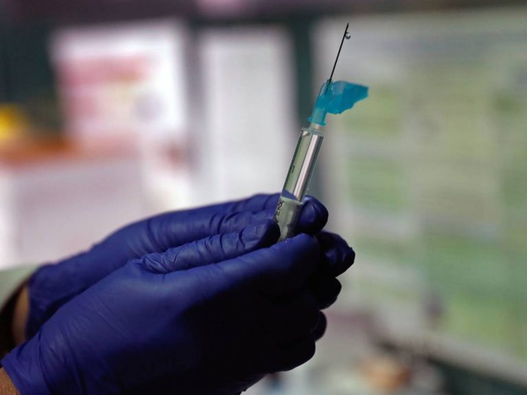 Ocho mayores en Navarra, vacunados con la segunda dosis, positivos por Covid aunque asintomáticos