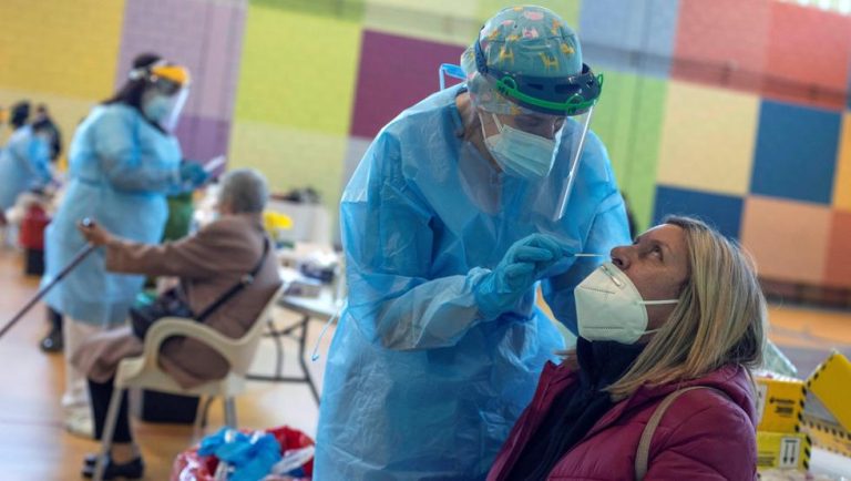 PCR, antígenos, anticuerpos: esto es lo que mide cada prueba del Covid