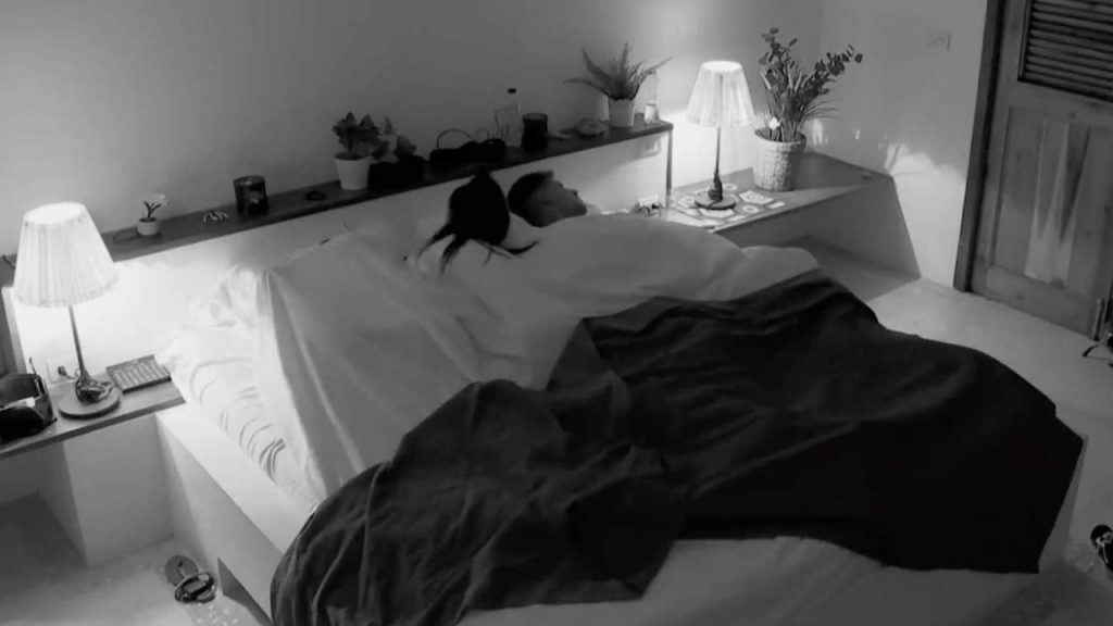 El primer 'trío' de 'La isla de las tentaciones'.