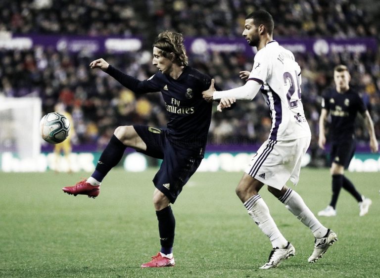 El Madrid vence a lo 2020 para meter presión al Atlético