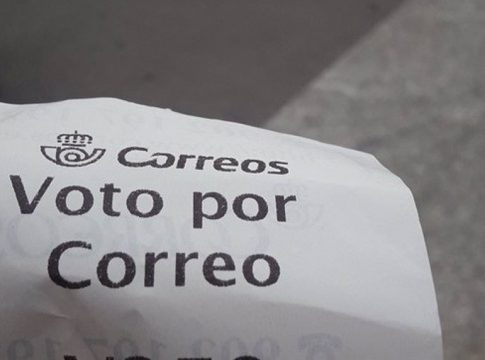 Las solicitudes para votar por correo superan su máximo histórico en Cataluña Este sábado finaliza el plazo para que los madrileños entreguen su voto por correo