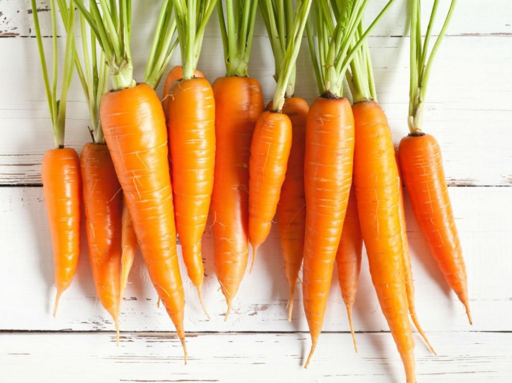 Esto es lo que debes comer para tener un pelo fuerte, sano y brillante 94 Las zanahorias y su relación con el pelo