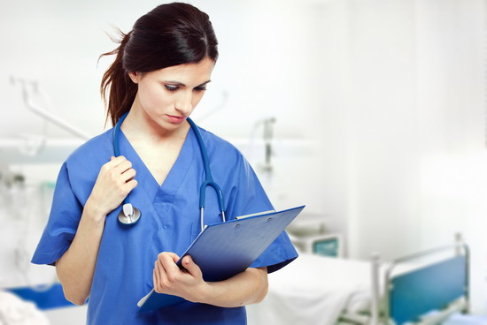 El CGE alerta del peligro que corren los pacientes quirúrgicos por la falta de profesionales