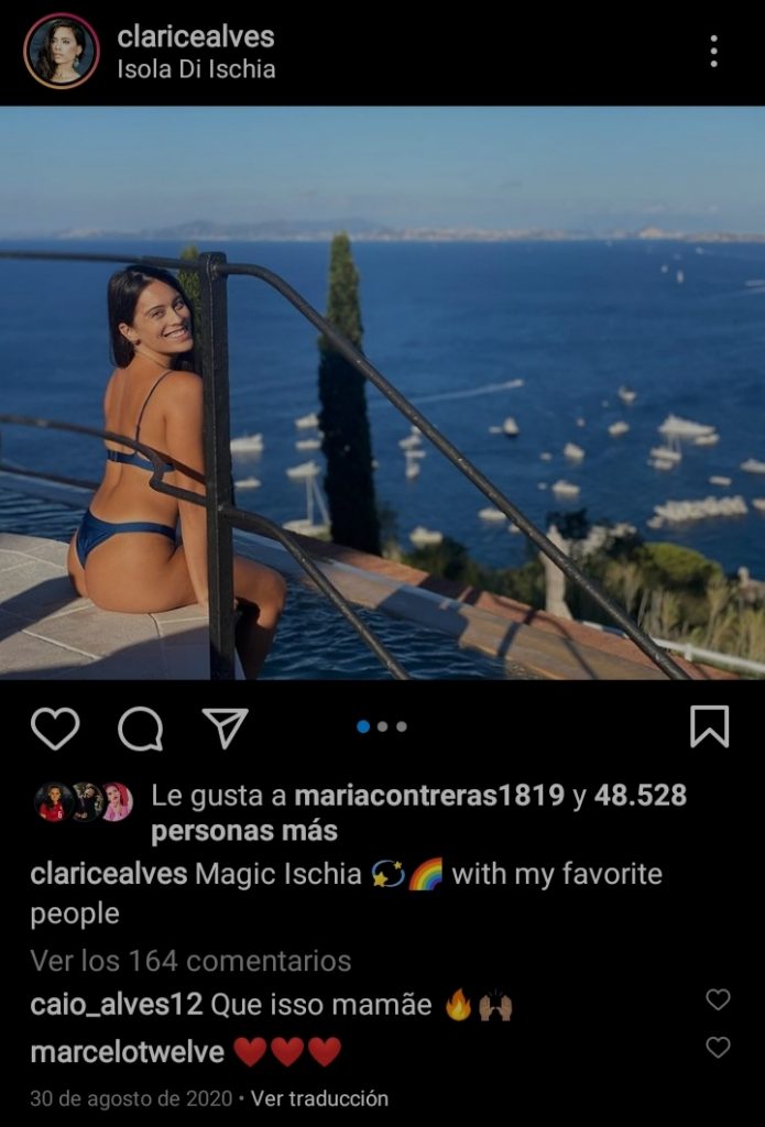 El posado en albornoz de Clarice Alves, mujer de Marcelo, que desata los instintos más primarios 132 Clarice Alves