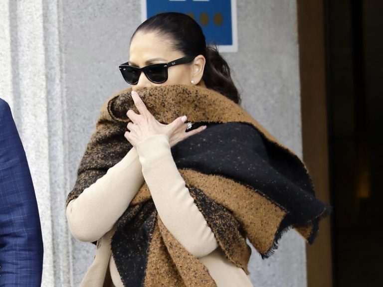 Isabel Pantoja rechaza la visita de una pareja de amigos en Cantora