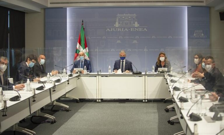 Euskadi podría levantar los confinamientos municipales y territoriales
