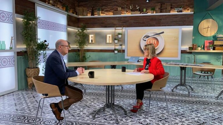 PSC acusa al independentismo de manifestarse contra empleados de la Seat y no contra el Rey