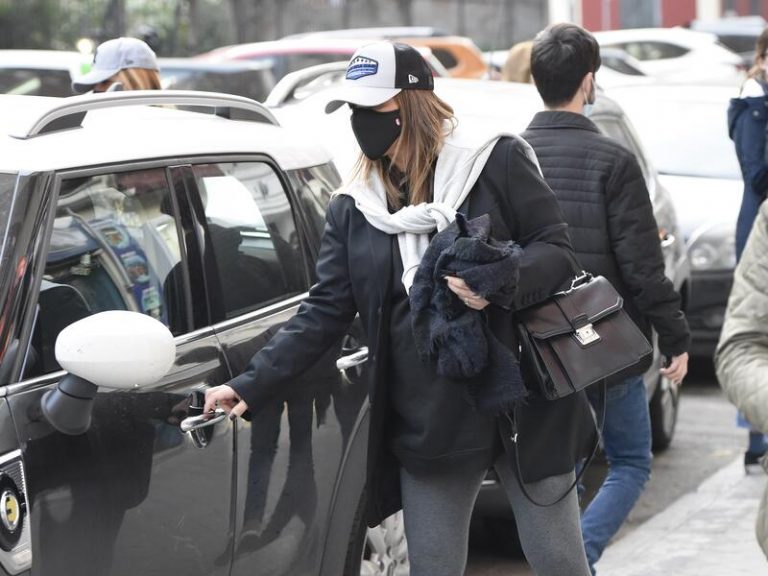 La Paula Echevarría más 'sport' se deja ver en pleno centro