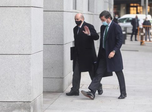 Policía pide al juez de 'Kitchen' acceder a la información borrada del móvil de Fernández Díaz Policía pide al juez de 'Kitchen' acceder a la información borrada del móvil de Fernández Díaz