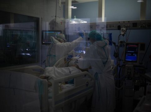 Cataluña frena ostensiblemente el ritmo de contagio del Covid Cataluña frena ostensiblemente el ritmo de contagio del Covid