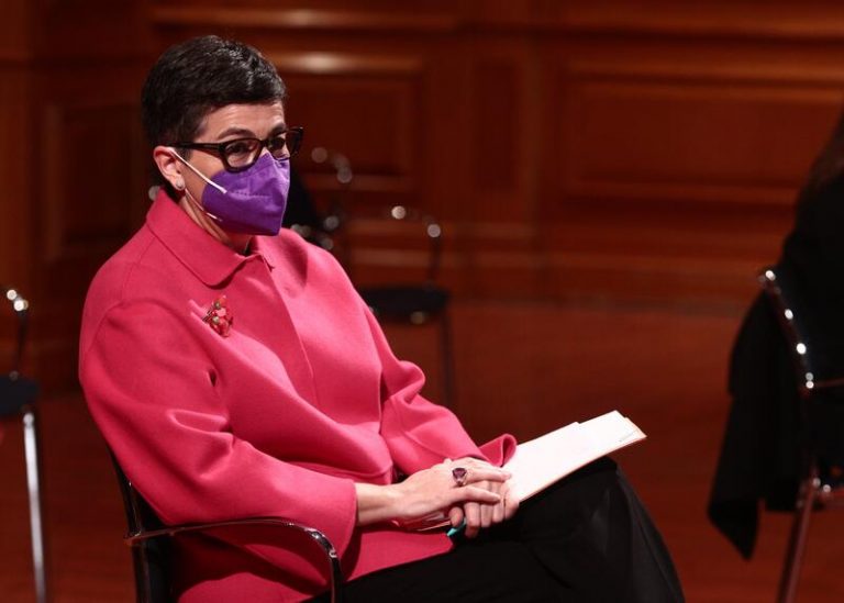 Gobierno ve en la retirada de la inmunidad a Puigdemont un respaldo a la Justicia española