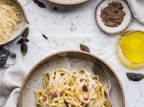 Estos son los alimentos que tomas habitualmente y que más envejecen Estos son los alimentos que tomas habitualmente y que más envejecen