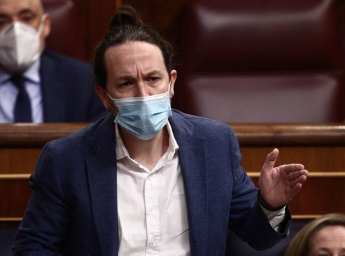 Iglesias acusa al PP de buscar junto a Vox Iglesias acusa al PP de buscar junto a Vox