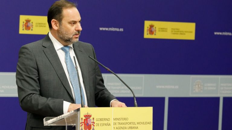 Ábalos propone destinar al menos un 50% de suelo público a vivienda protegida en alquiler