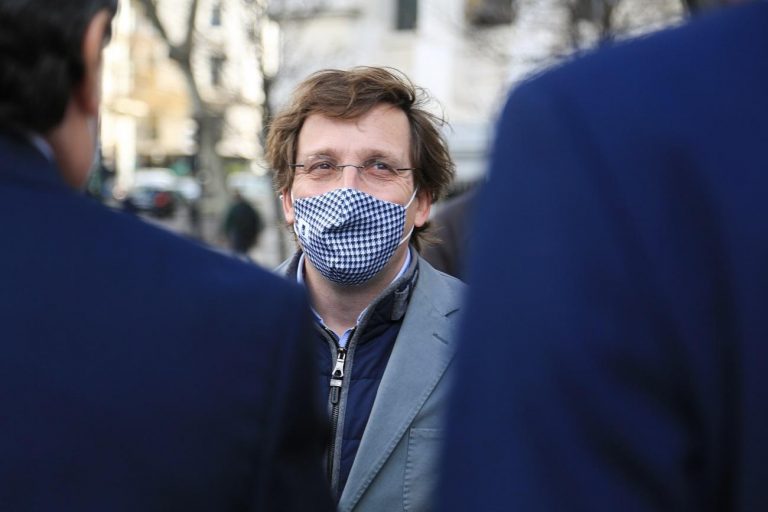 Almeida dice que 'Génova' está aplicando los Estatutos ante los congresos