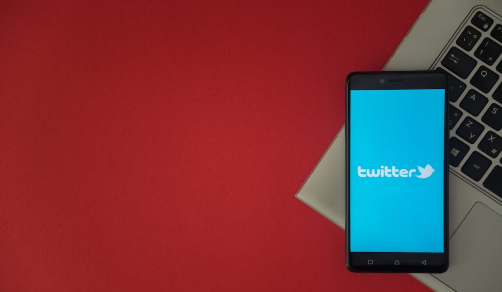 ¿Cómo promocionar una página de empresa en Twitter hoy?