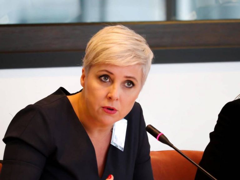 Asufin denuncia que el 88% de compañías financieras no ofrecen teléfonos 900 gratuitos