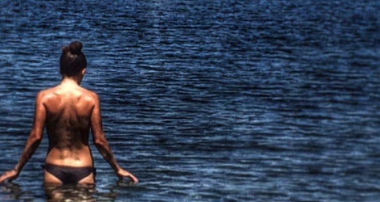 Blanca Suárez y 9 famosas que hacen topless habitualmente 02