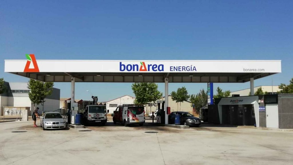 En busca del ahorro: el top 10 de las gasolineras más baratas de España 70 BonÀrea