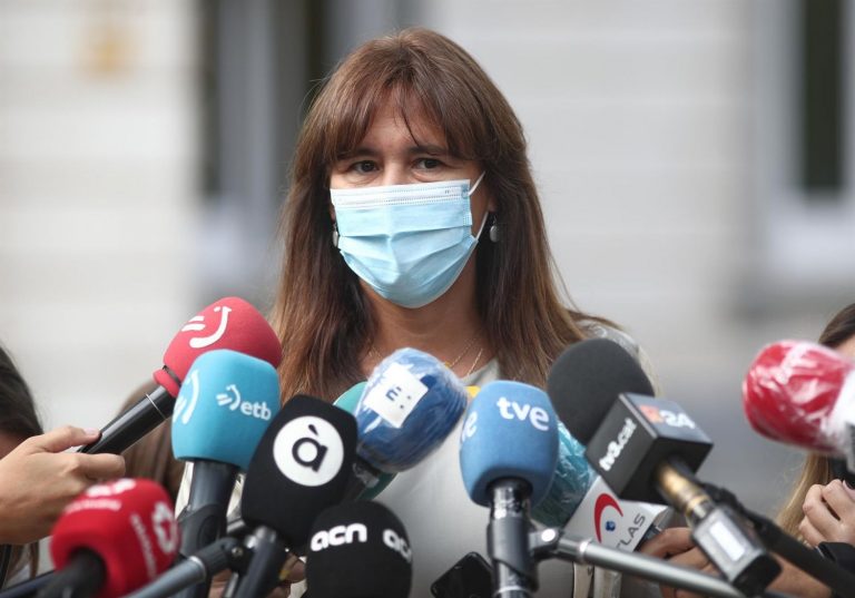 Cs presenta una iniciativa parlamentaria para evitar que Borràs reforme el reglamento