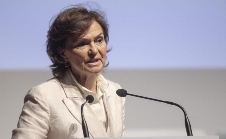 Calvo pide apoyo a los partidos para aprobar una ley contra la prostitución y la trata