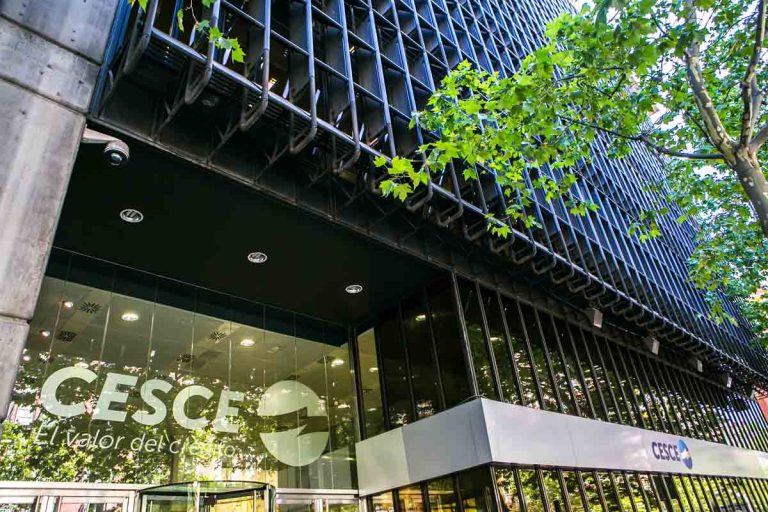 Cesce y Ceaje recomiendan apostar por el sector exterior de cara a la recuperación