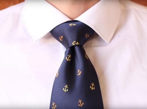 Cómo hacer el nudo de la corbata Windsor Cómo hacer el nudo de la corbata Windsor