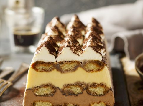 Cómo hacer un tiramisú de merengue 2 Cómo hacer un tiramisú de merengue