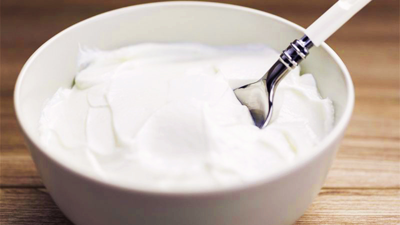 Cómo hacer un yogur griego cremoso con la Thermomix en 15 minutos 13 ¿Que es preferible yogur natural o yogur griego?