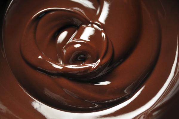 Cómo hacer una tarta de chocolate que solo tenga 100 calorías la ración 4 Ingredientes para la cobertura del chocolate