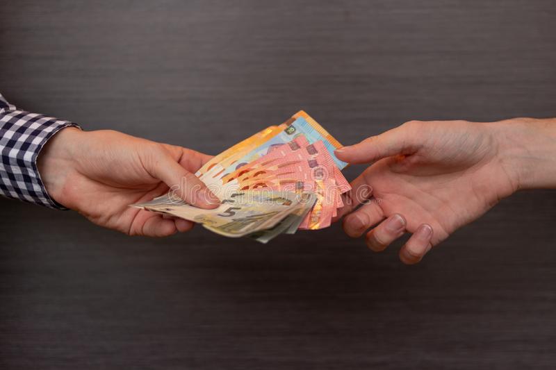 Qué es y cómo funciona el Anticipo de saldo?