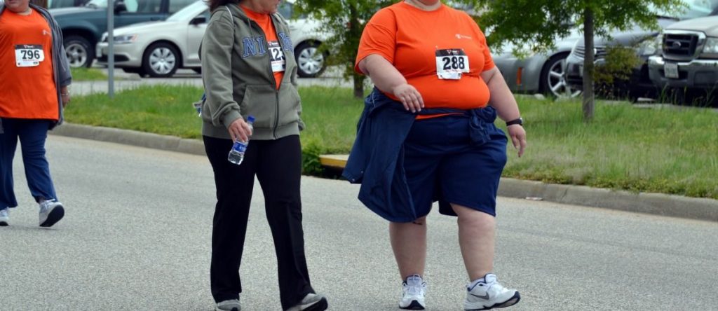 Si poseo sobrepeso y no puedo hacer carreras, ¿qué otras opciones tengo?