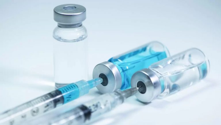 El Gobierno respalda reservar el 5% de vacunas de COVAX a población en contextos humanitarios