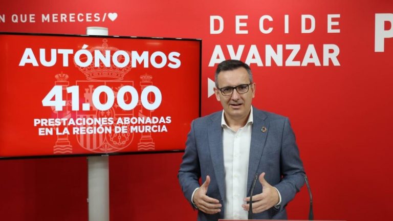 Conesa (PSOE-Murcia) tiende la mano a todos los diputados de la Asamblea regional