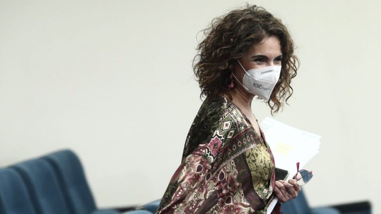 El Gobierno garantizará en su reforma fiscal la tributación de grandes empresas