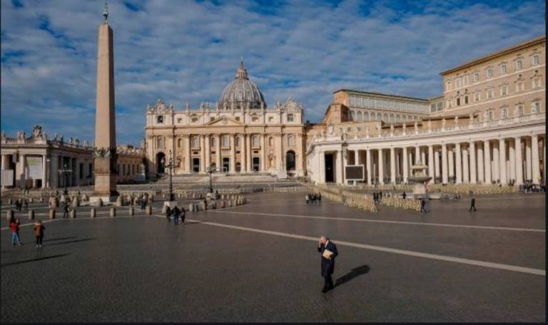 El Vaticano plantea catequesis continua para no ''perder'' a los jóvenes