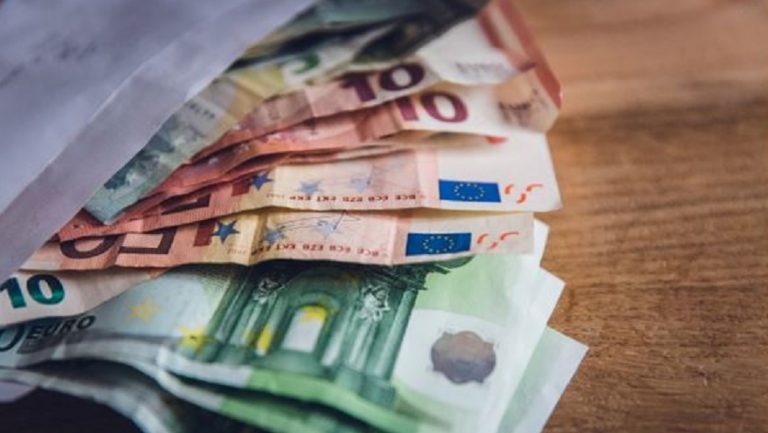 El crédito a familias bajó un 0,3% en enero, hasta su menor nivel desde abril de 2006