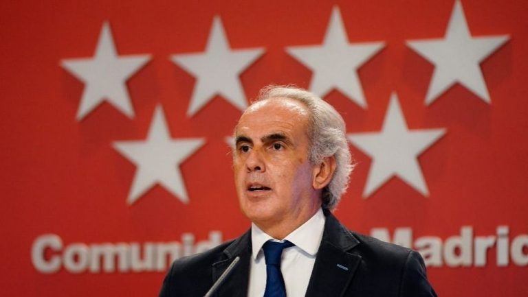 La C. Madrid pide a grupos de riesgo que voten de 10 a 12H y a los positivos de 19 a 20H