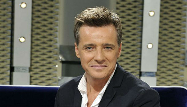 Famosos víctimas de una mano negra 07